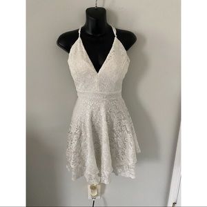 Emerald Sundae Formal White Sparkle Halter Short Dress size Small